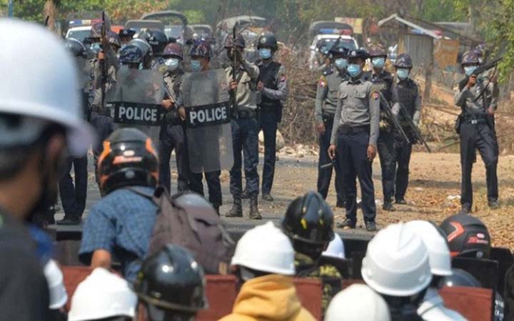 মিয়ানমারে নিরাপত্তা বাহিনীর হামলায় আরও ২০ জন নিহত