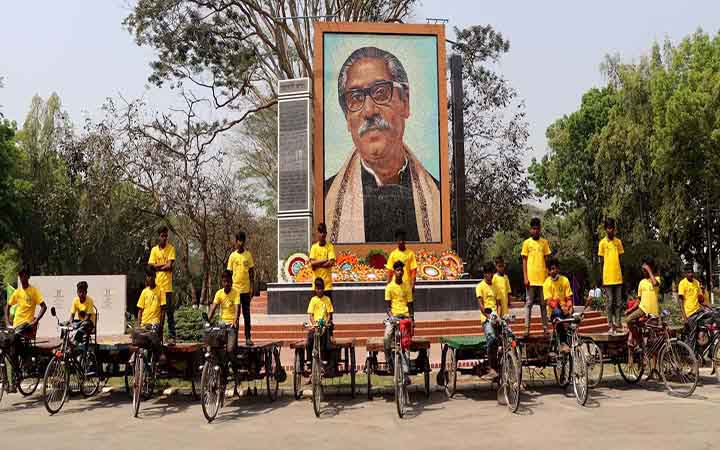 নিজেদের গল্প বলে বঙ্গবন্ধুর গল্প শুনল শ্রমজীবী শিশুরা