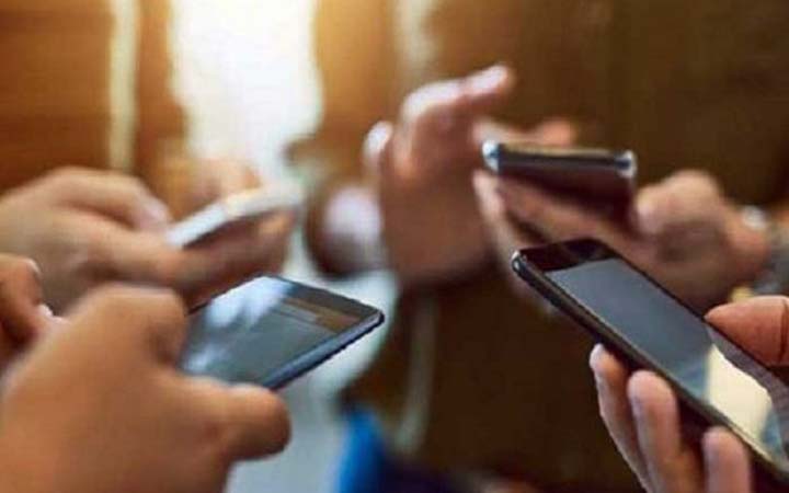 কাল থেকে বন্ধ হবে অবৈধ হ্যান্ডসেট