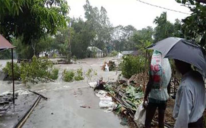 ভেঙে গেছে তিস্তা ফ্লাড বাইপাস, রেড অ্যালার্ট জারি