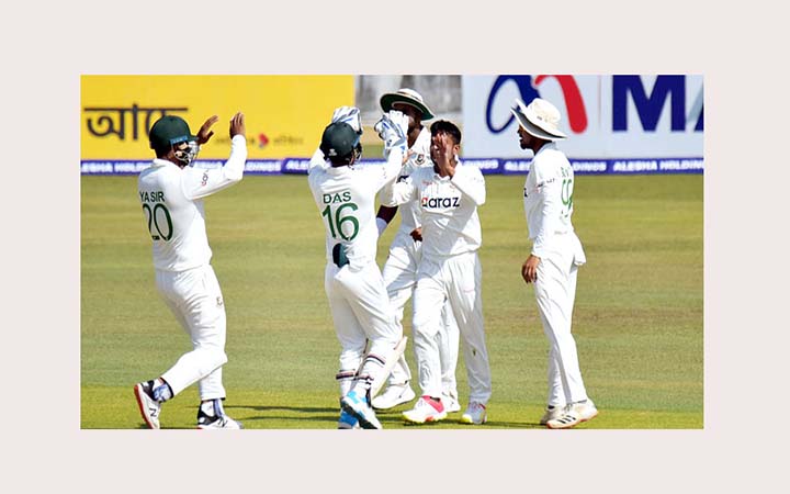 ৪৪ রানের লিড পেলো বাংলাদেশ