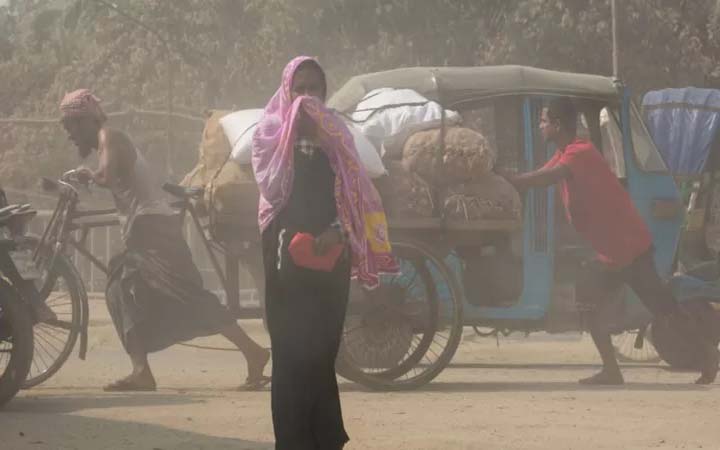 ঢাকার 'অস্বাস্থ্যকর' বাতাসের মানে উন্নতি নেই