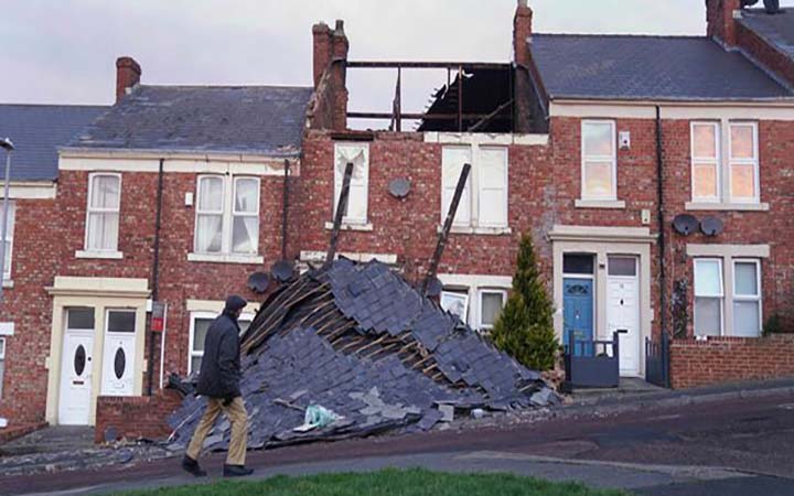 ইউরোপে শক্তিশালী ঝড় ‘মালিকে’র দাপট