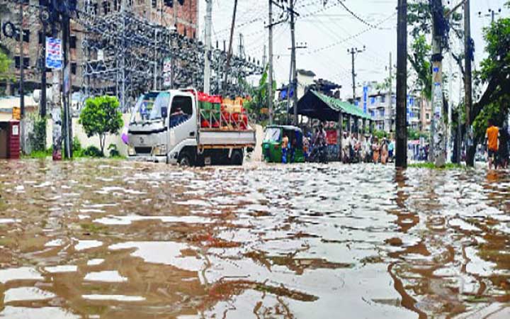ভয়ঙ্কর হয়ে উঠছে সিলেটের বন্যা