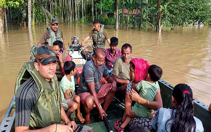 ভয়াবহ রূপে আসামের বন্যা, মৃত বেড়ে ১৪