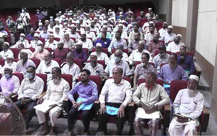 যশোরে হজ যাত্রীদের প্রশিক্ষণ কর্মশালা অনুষ্ঠিত