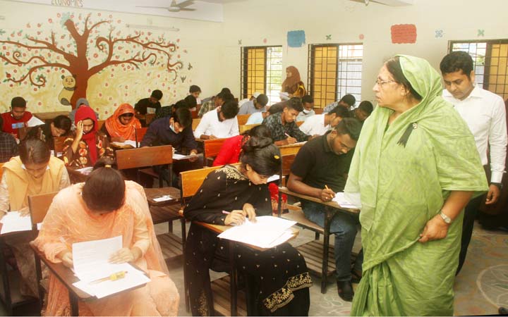 পাবিপ্রবিতে প্রথমবর্ষের গুচ্ছ পদ্ধতির শেষ ধাপের ভর্তি পরীক্ষা সুষ্ঠুভাবে সম্পন্ন