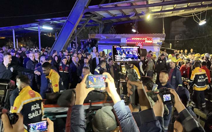 তুরস্কে কয়লাখনিতে বিস্ফোরণ : নিহত ২২