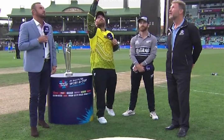 টি-টোয়েন্টি বিশ্বকাপ: টসে হেরে ব্যাটিংয়ে নিউজিল্যান্ড