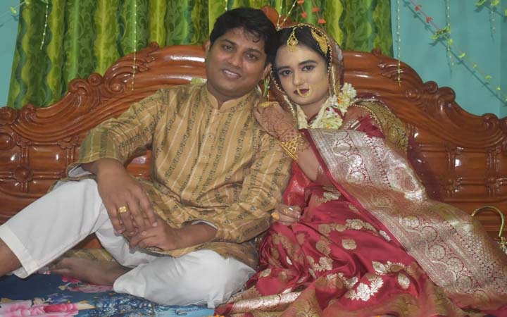 ১০১ বই দেনমোহরে ঘর বাঁধলেন মিথুন-অন্তরা
