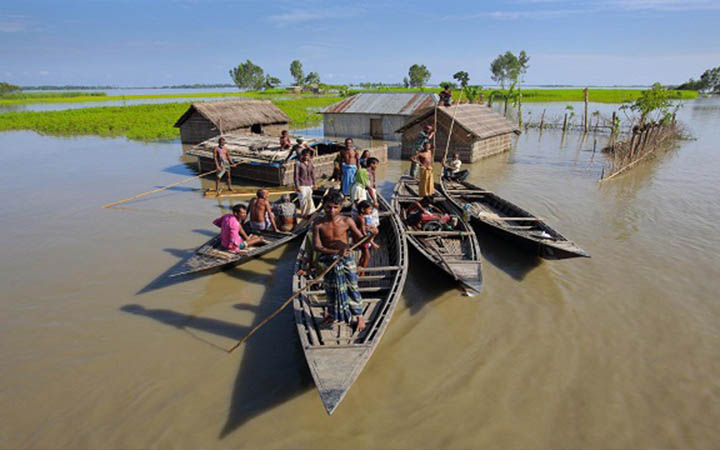 বাংলাদেশের ২ কোটি মানুষ বাস্তুচ্যুত হওয়ার ঝুঁকিতে