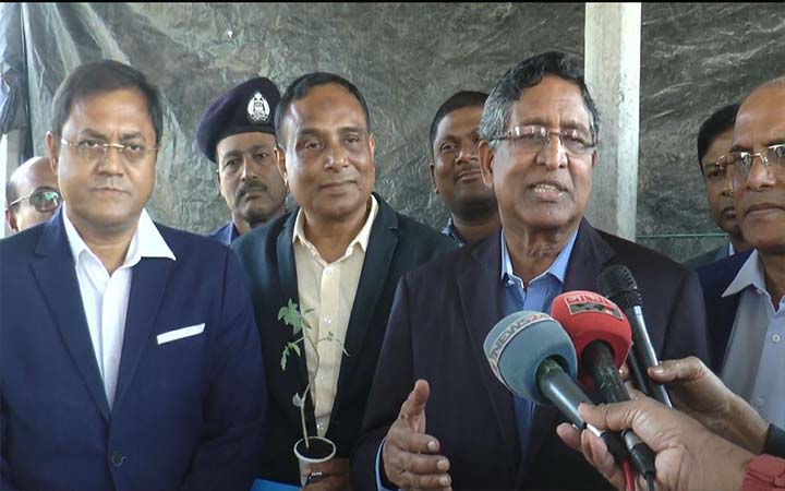আধুনিক ও বাণিজ্যিক কৃষি ব্যবস্থা গড়তে কাজ করছে সরকার : কৃষিমন্ত্রী