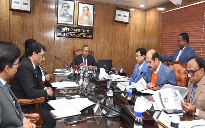 ডেঙ্গু মোকাবিলায় সরকার আন্তরিকভাবে কাজ করছে : এলজিআরডি মন্ত্রী