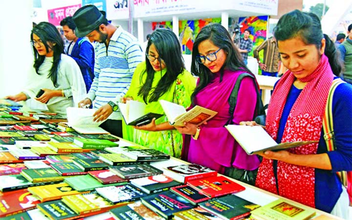 ফেব্রুয়ারির প্রথম দিনেই শুরু হচ্ছে অমর একুশে বইমেলা
