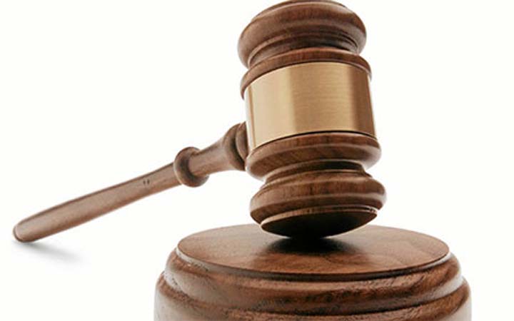 ঢাকেশ্বরী মন্দিরের সোনা চুরি : তিনজনের আট বছরের কারাদণ্ড