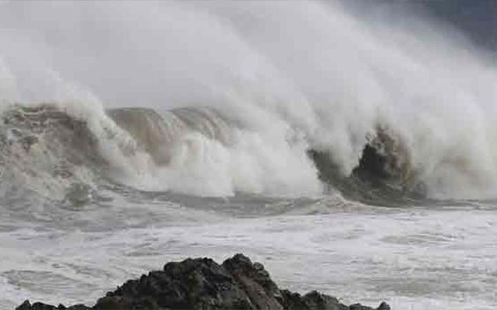 উপসাগরীয় এলাকায় নিম্নচাপ, তীব্র হওয়ার পূর্বাভাস