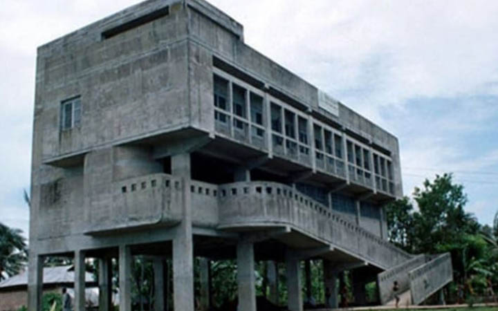 খুলনায় ঘূর্ণিঝড় ‘মোখা’ মোকাবিলায় প্রস্তুত ৪০৯ আশ্রয়কেন্দ্র