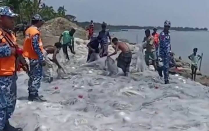 ১৬ লাখ মিটার অবৈধ কারেন্ট জাল জব্দ