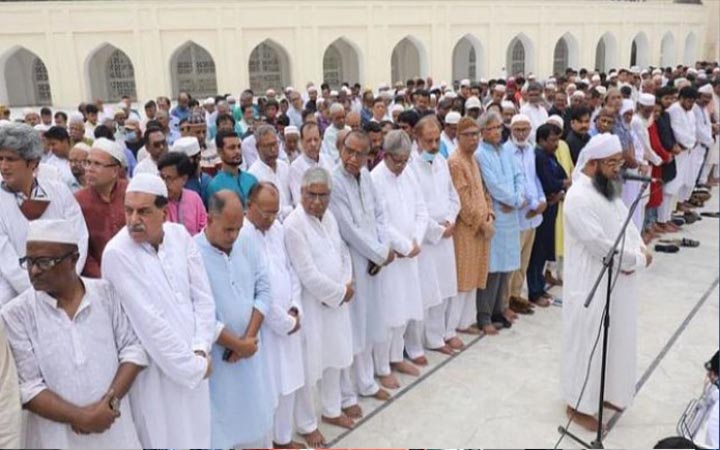 বায়তুল মোকাররমে সিরাজুল আলম খানের জানাজা অনুষ্ঠিত