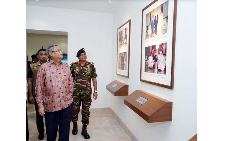 রাষ্ট্রপতির বঙ্গভবন তোশাখানা জাদুঘর পরিদর্শন