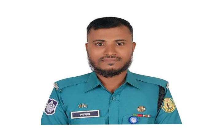 চেকপোস্টে দায়িত্ব পালনকালে মটরসাইকেলের ধাক্কায় পুলিশ কনস্টেবল নিহত