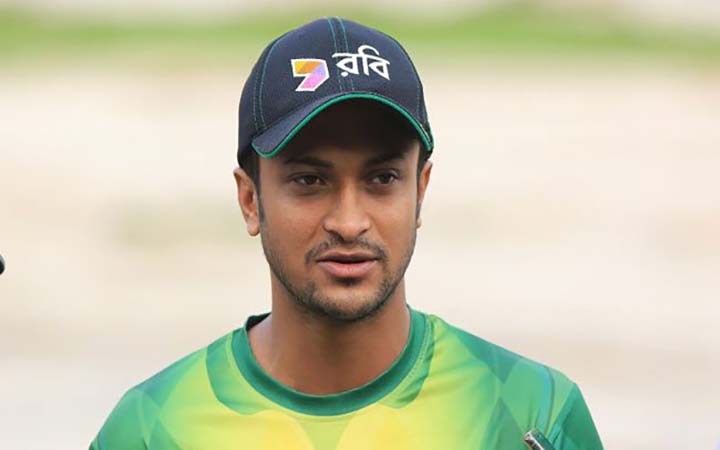 দেশে নাও ফিরতে পারেন সাকিব