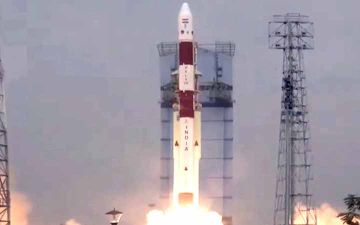 ভারতের ১৫টি স্যাটেলাইট হারানোর ব্যর্থতা স্বীকার করলো ইসরো