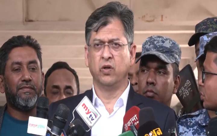 স্বচ্ছতা ও জবাবদিহিতার সঙ্গে কর্মকর্তাদের কাজ করার আহ্বান নবনিযুক্ত স্বরাষ্ট্রমন্ত্রীর