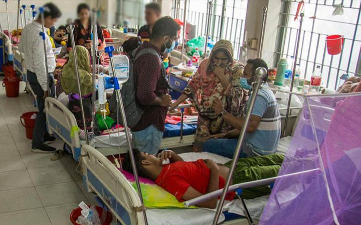 ২৪ ঘণ্টায় ডেঙ্গুতে হাসপাতালে ভর্তি ৩৪২