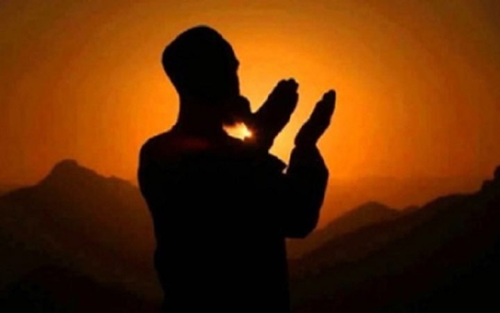 বিনয়ীকে আল্লাহ যেভাবে সম্মানিত করেন