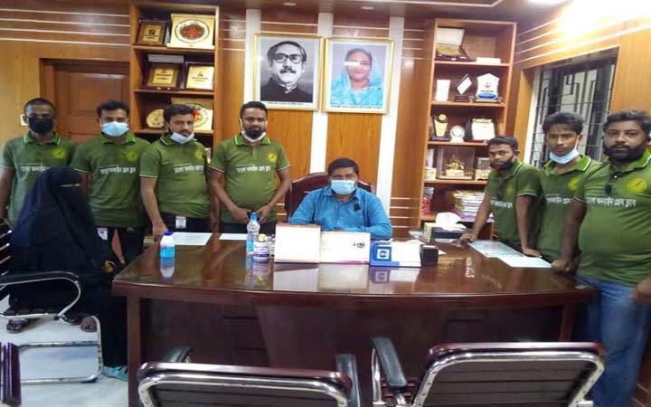 উপজেলা চেয়ারম্যানের সাথে মোংলা অনলাইন প্রেসক্লাবের সৌজন্য সাক্ষাত