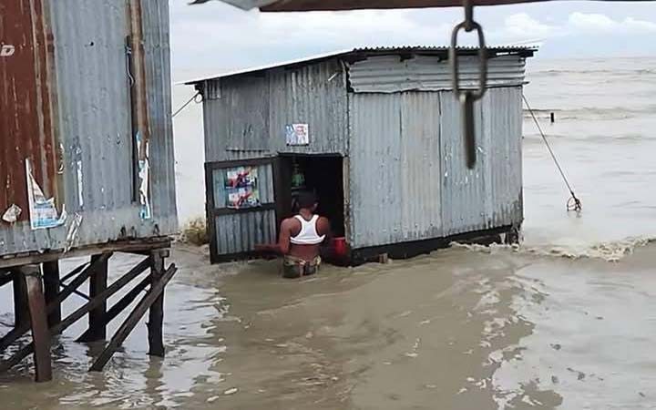 ঘুচাপে নোয়াখালীতে বৃষ্টি,হাতিয়ার নিম্নাঞ্চল প্লাবিত