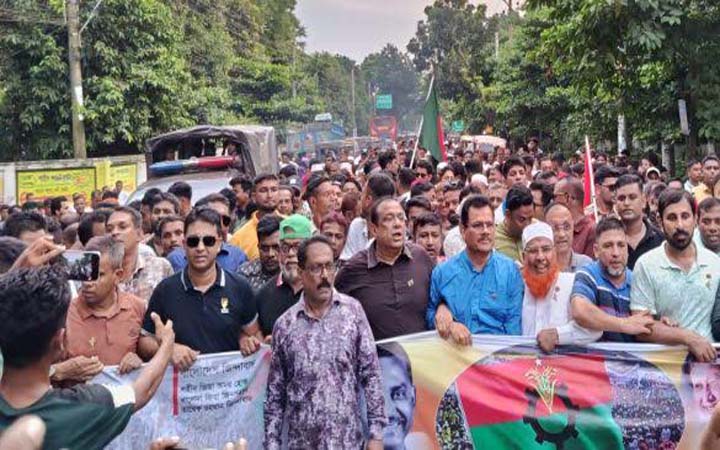 সাতক্ষীরায় বিএনপির ৪৭তম প্রতিষ্ঠা বার্ষিকীতে স্মরণকালের বর্ণাঢ্য র‌্যালি