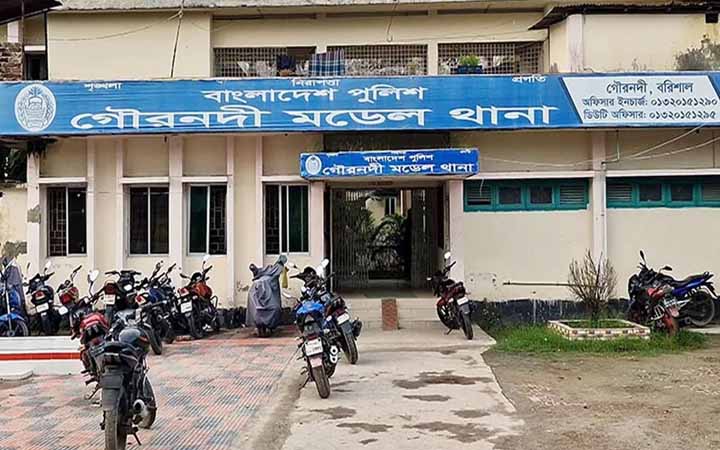 নিষিদ্ধ আওয়ামী নেতার বাড়ি থেকে সাতজন আওয়ামী লীগ কর্মী আটক