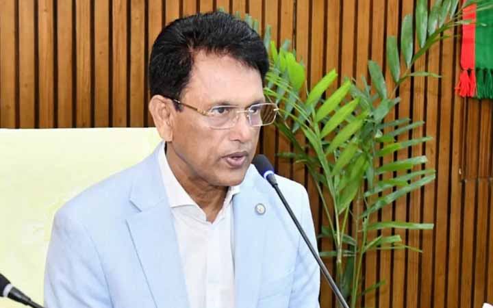 চীনের উদ্দেশে ঢাকা ছাড়লেন শিক্ষামন্ত্রী