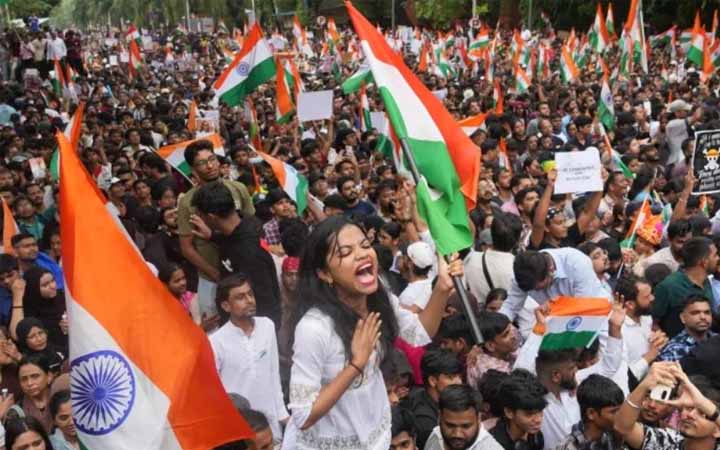 ভারতে ‘ককরোচ’ আন্দোলনে চাপের মুখে বিজেপি