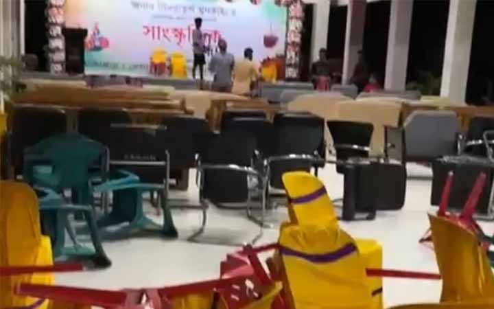ব্রাহ্মণবাড়িয়ায় গান বাজানো নিয়ে পুলিশ ও মাদরাসা শিক্ষার্থীদের সংঘর্ষ, আহত ৩০