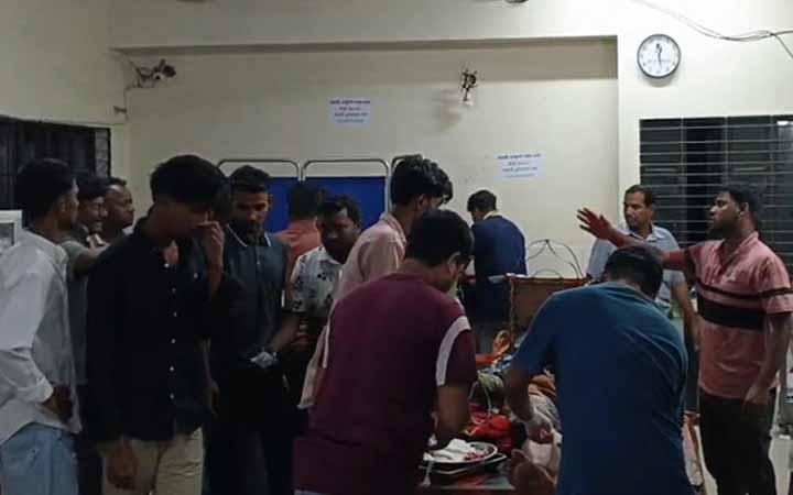 শরীয়তপুরে শ্রমিক ভাড়াকে কেন্দ্র করে দু’পক্ষের সংঘর্ষ, আহত ১০