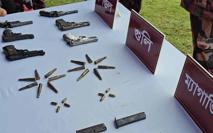 সাতছড়ি রিজার্ভ ফরেস্টে থেকে ৬ পিস্তল ও গোলাবারুদ উদ্ধার