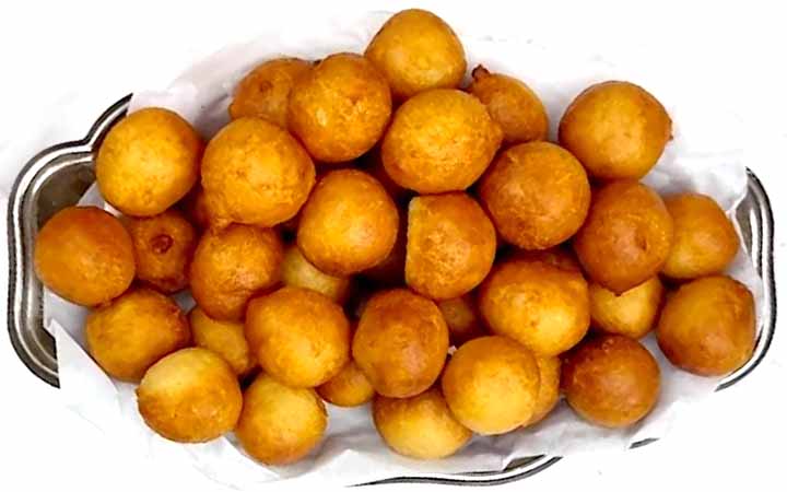 জেনে নিন কলা দিয়ে সুস্বাদু বড়া পিঠা তৈরির রেসিপি