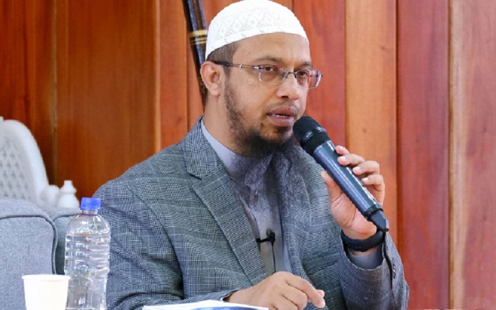 ৫ মের হত্যাকাণ্ডের বিচার নিশ্চিত হোক: শায়খ আহমাদুল্লাহ