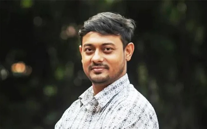 আমরাও কার্ড এনেছি, লাল কার্ড: নাসীরুদ্দীন পাটওয়ারী