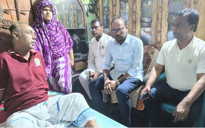 ব্লাড ক্যান্সারে আক্রান্ত বিএনপি নেতাকে দেখতে গেলেন সালাউদ্দিন টুকু