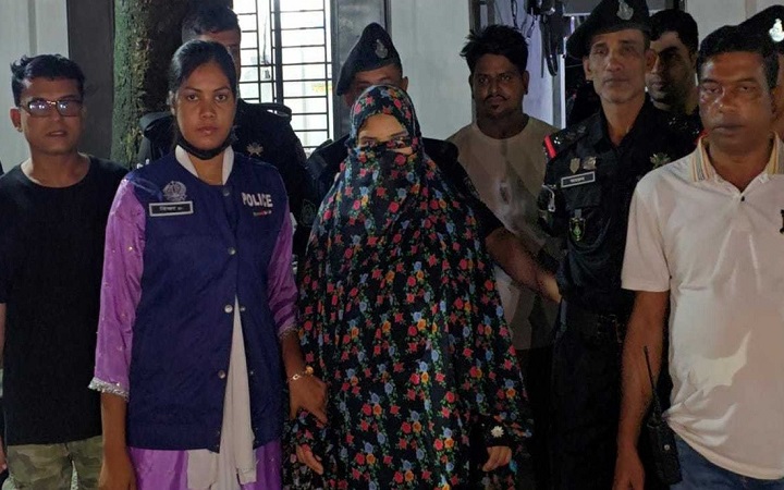 নরসিংদীতে ৩ মাসের শিশুর পা মুচড়ে দেওয়া সেই চাচি গ্রেপ্তার