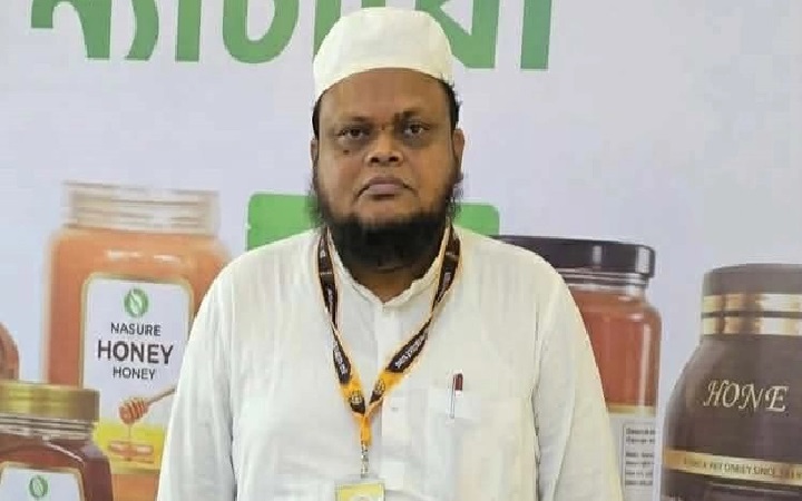ছাত্রীকে যৌন হয়রানির অভিযোগে চাকরি হারালেন খুবি অধ্যাপক