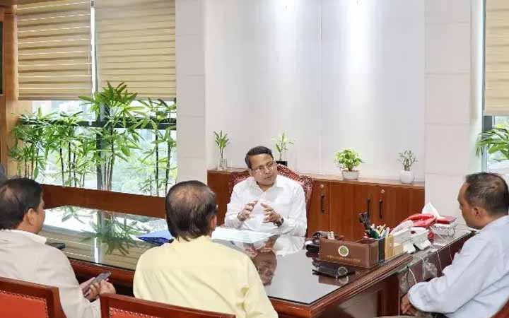 চাকরিতে যোগদান করলেন এনবিআরের নতুন ভারপ্রাপ্ত চেয়ারম্যান
