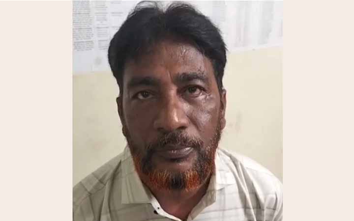 সিআইডি কর্মকর্তাকে থাপ্পড় মারার অভিযোগে গ্রেপ্তার কৃষক দলের নেতা