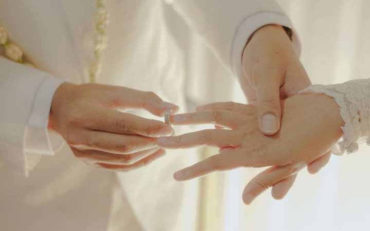 স্ত্রীর মোহরানাও আপনার ঋণের অন্তর্ভুক্ত