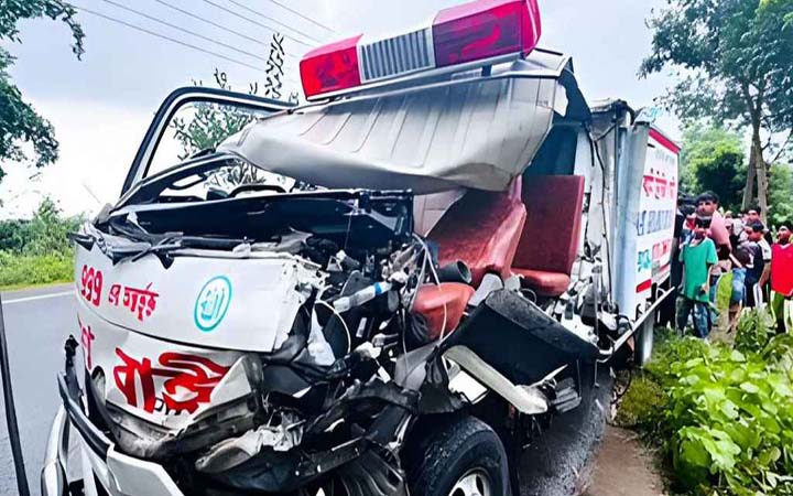 প্রবাসী ভাইয়ের মরদেহ নিয়ে ফেরার পথে আরও দুই ভাই নিহত