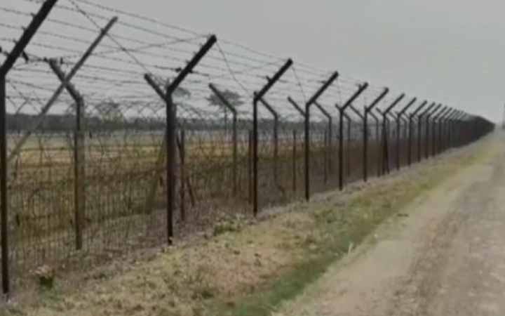 সীমান্তে নারী-শিশুসহ ১১ জনকে পুশ-ইন করলো বিএসএফ